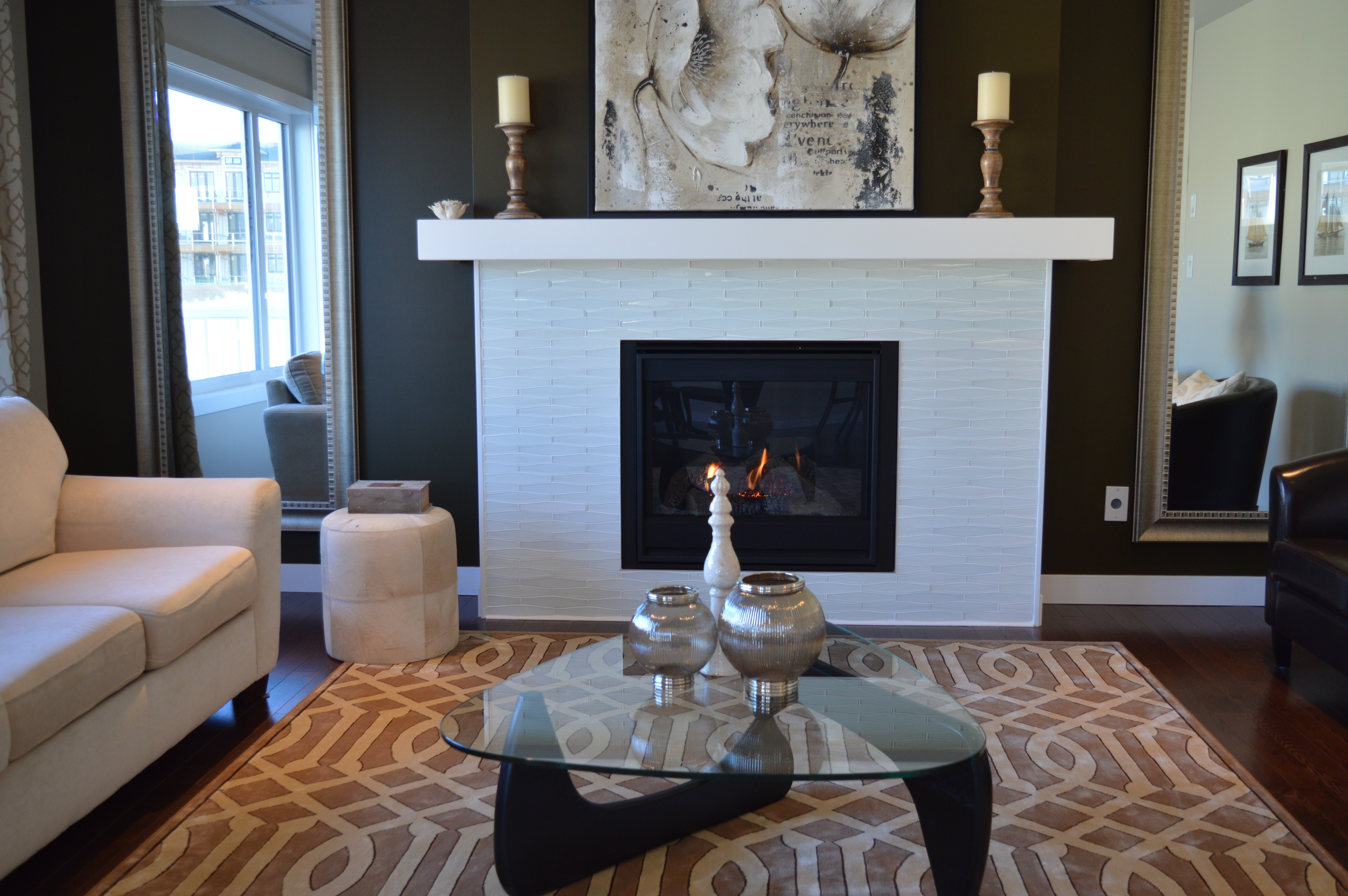 sample picture of a living room with a mantle