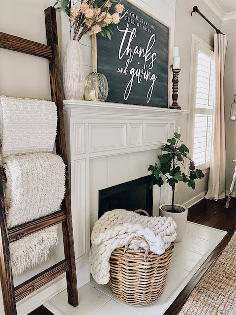 sample picture of a living room with a mantle