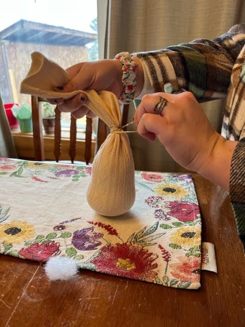 tying off the sock