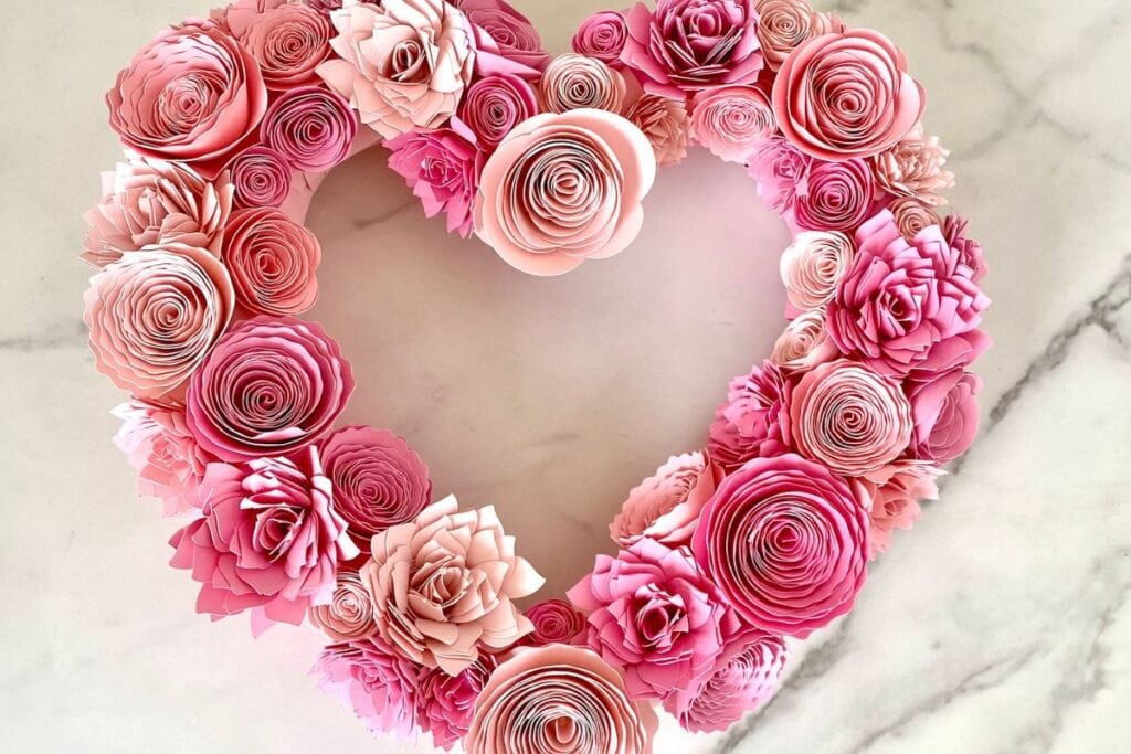 a paper heart wreath tutorial with hoot shack blog