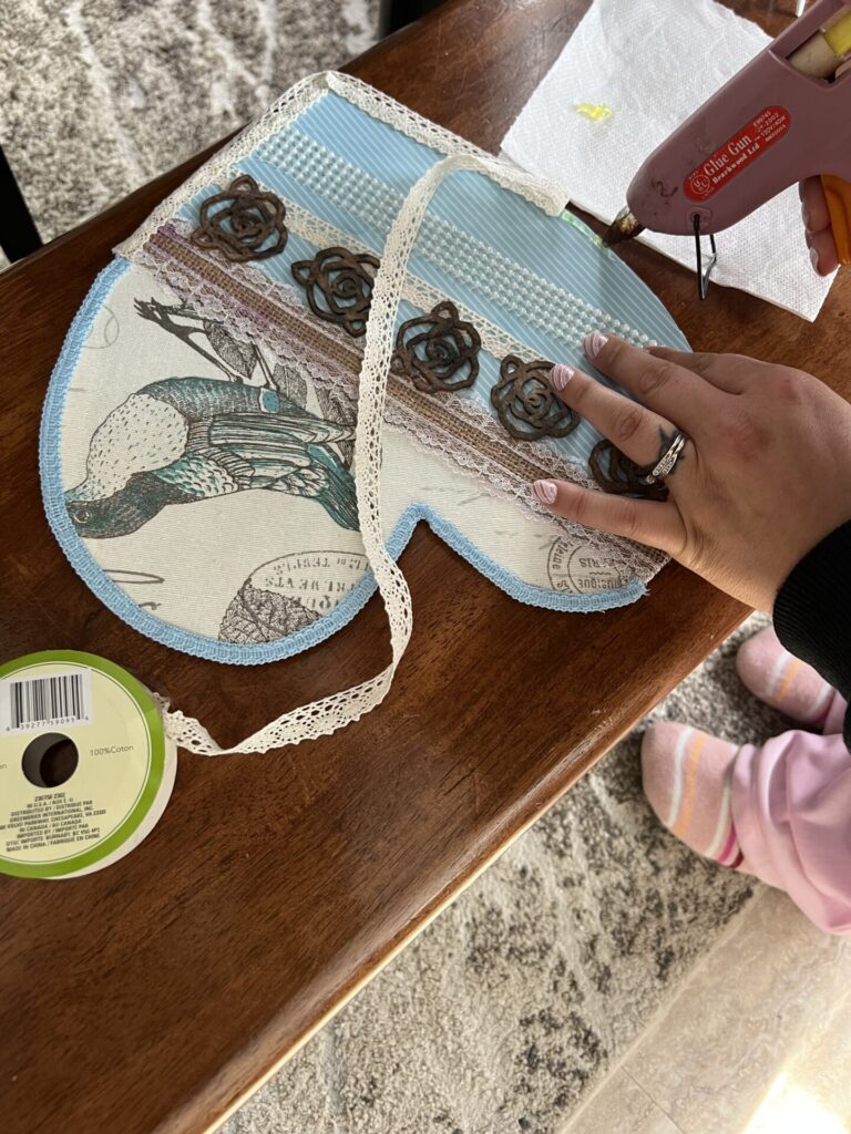adding a second type of ribbon to the edging