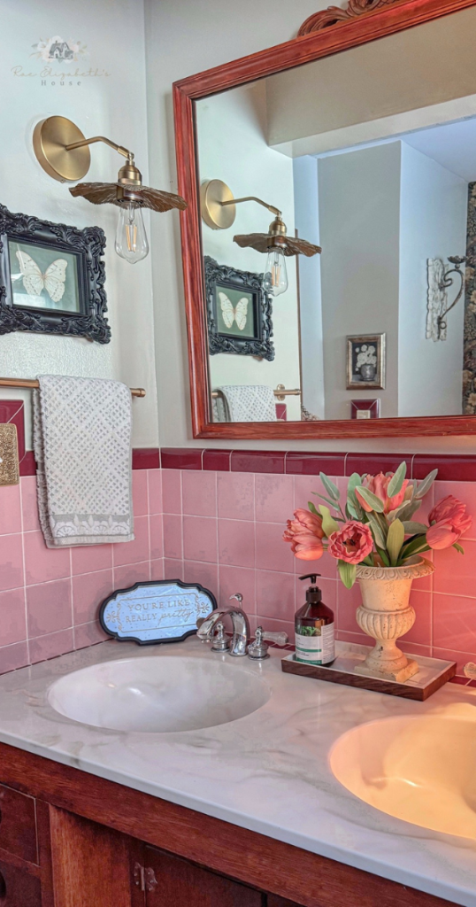 vintage bathroom