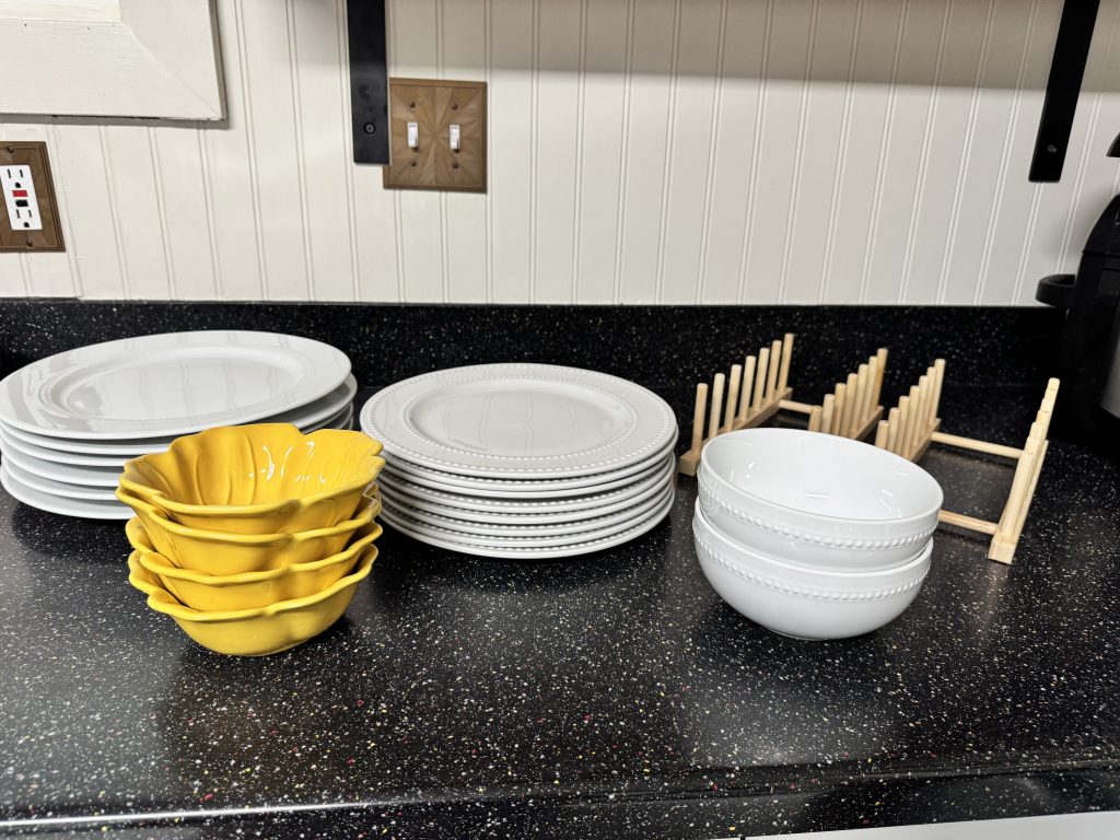 How to style modern farmhouse style shelves with practical kitchenware